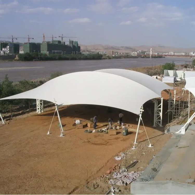 木垒哈萨克膜结构汽车棚